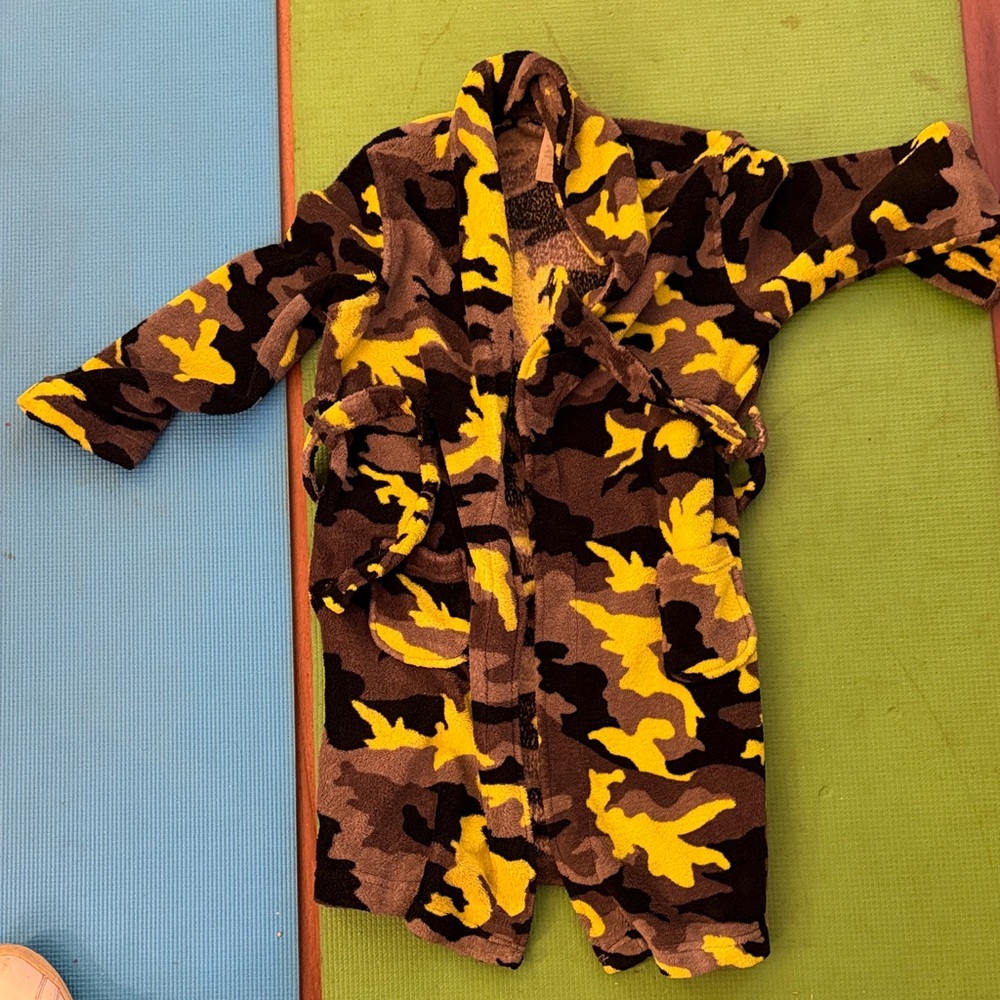 Joe Boxer Kids Camo Robe - Yellow, Brown, Black